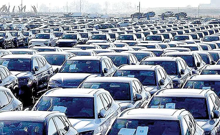  اوج‌گیری ارزش دلاری واردات خودرو