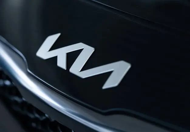 لوگوی جدید کیا؛ عامل سردرگمی رانندگان و جستجوهای اشتباه جهانی