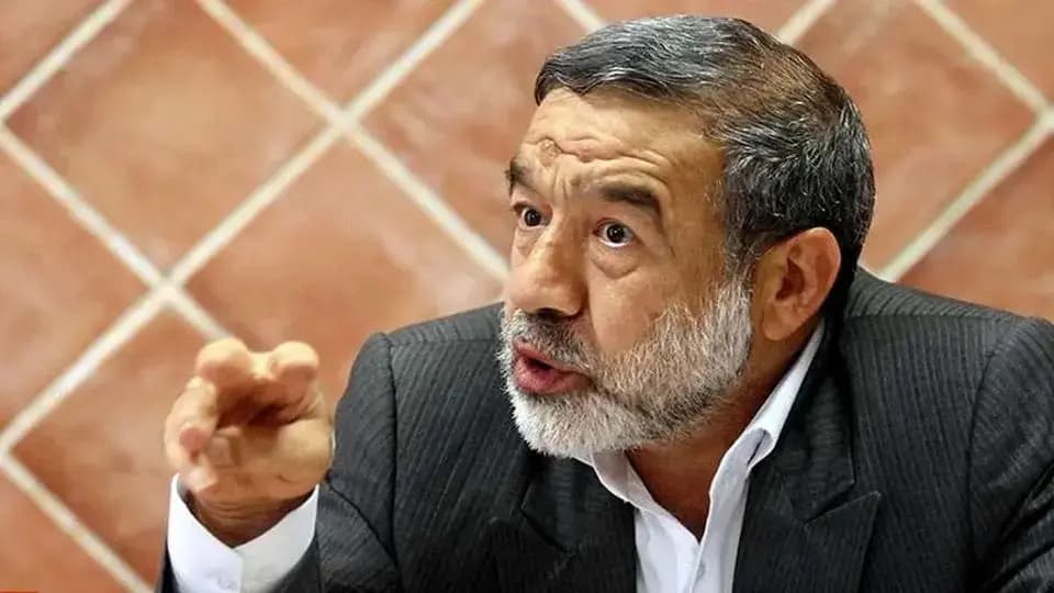 تصویر خبر: نماینده مجلس: دولت باید از خودروسازان خارج شود/ تولید خودروهای بیکیفیت نتیجه دخالت دولت است