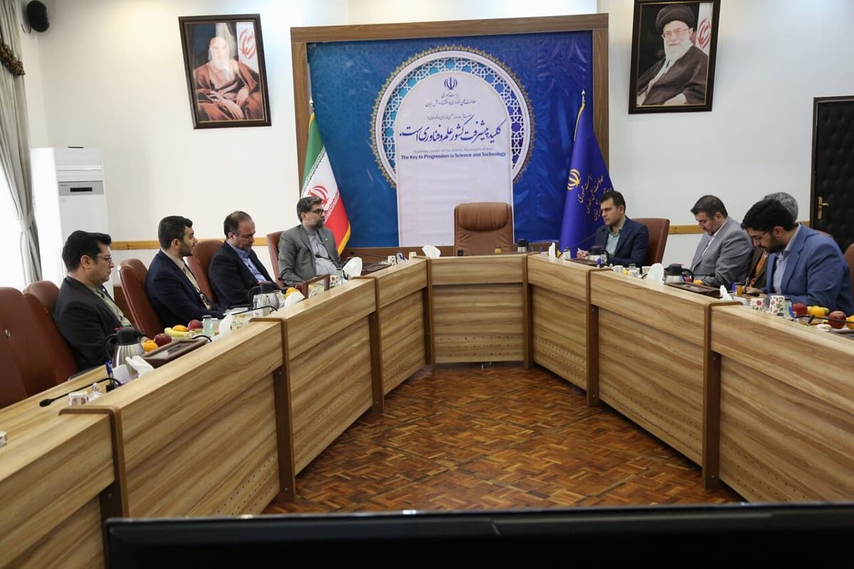 تصویر خبر: بررسی راهکارهای توسعه همکاری دوجانبه میان ایدرو و معاونت علمی و فناوری رئیس جمهور